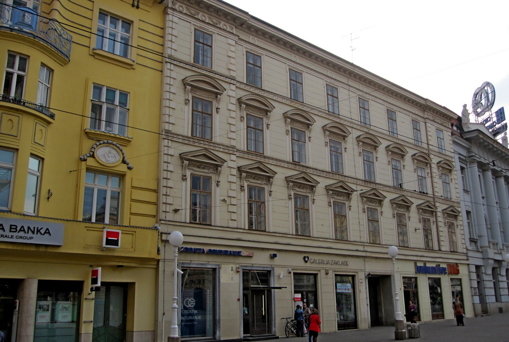 Trg bana Jelačića 12, kuća Živković današnji izgled dobila je 1876. godine